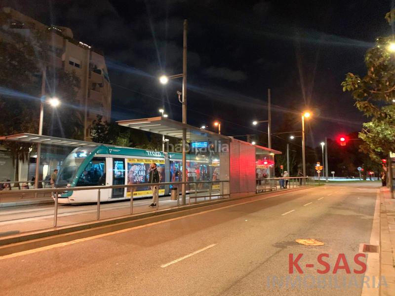 Foto 36c651ec-4a69-4078-b80e-6b8e95322f2b. Dachwohnung mit kamin heizung parking in La Plana Esplugues de Llobregat