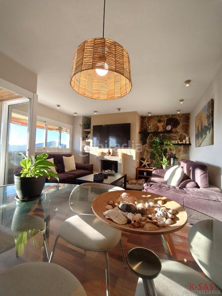 Foto 66e2d27e-f68b-4537-9f14-45896c9b7177. Dachwohnung mit kamin heizung parking in La Plana Esplugues de Llobregat