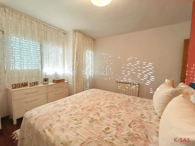 Foto c8b045cb-3045-4594-826f-75104df46a11. Dachwohnung mit kamin heizung parking in La Plana Esplugues de Llobregat