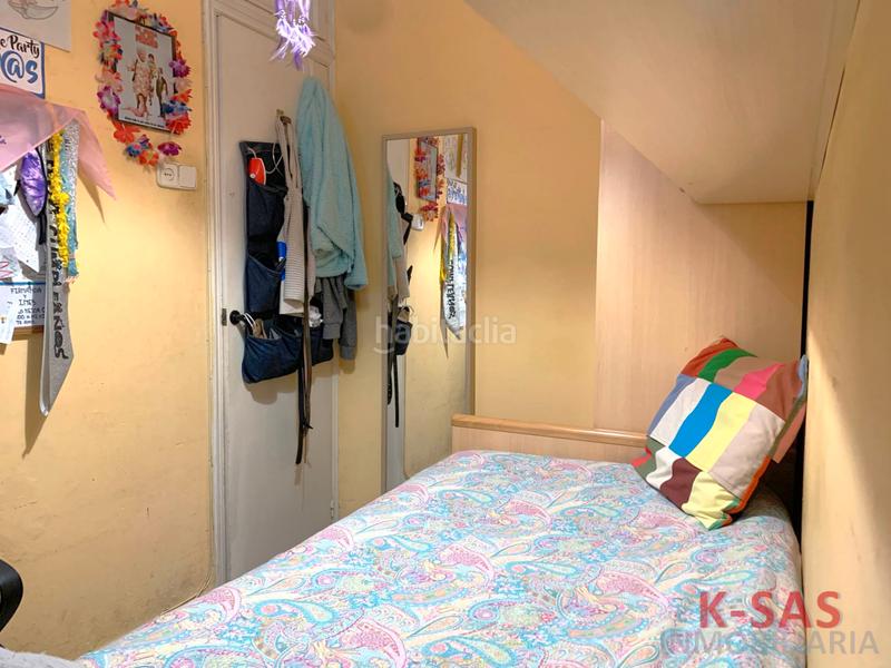 Foto aeb717a7-cf1c-4ce0-89de-ecf176252e57. Ático luminoso. en Can Serra Hospitalet de Llobregat (L´)