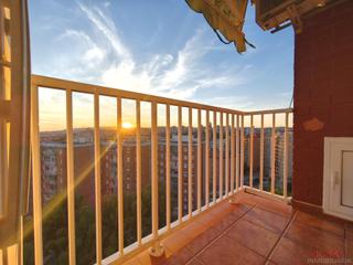 Pis a Can Serra. Con vistas al mar.