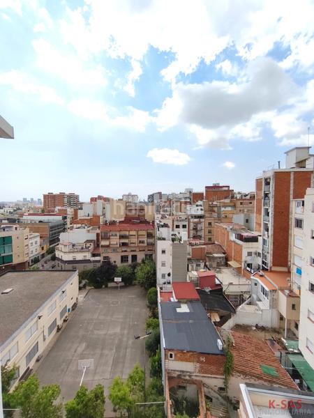 Foto 49b29db4-ccbc-49a6-a426-bcd474a6a1e6. Flat with heating in Pubilla Cases Hospitalet de Llobregat (L´)