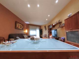 Appartement à La Plana. Piso con terraza.