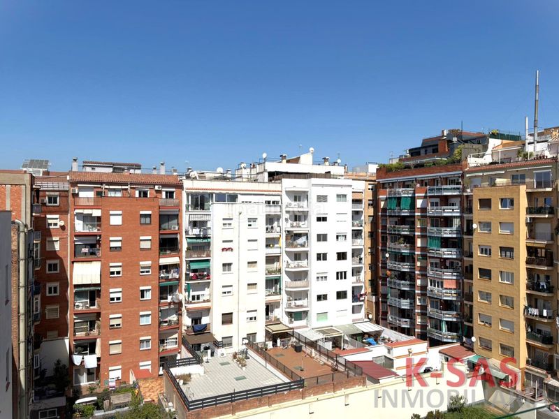 Foto 449a9c96-6287-4086-8a3a-f27e552b39e3. Àtic a Sant Antoni Barcelona