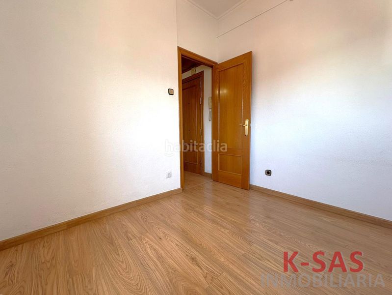 Foto e8738f45-f47f-4268-8280-ca7e9881b5ba. Àtic a Sant Antoni Barcelona