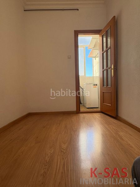 Foto cbe14b69-37e6-4df3-96ed-c98d6adb7b20. Àtic a Sant Antoni Barcelona