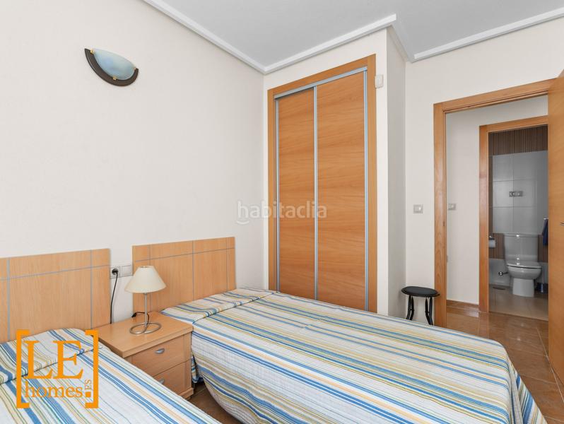 Foto c7497a4a-82cc-454c-b613-4491b28ce5b0. Appartement dans calle joaquín chapaprieta 138 dans Torrevieja
