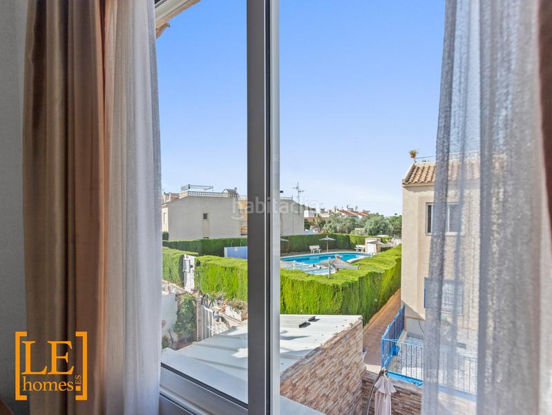 Foto 2209a295-6ba1-47ce-8f41-cd1dd1ac4730. Attico in calle rodrigo 389 in Zona Carrefour - Urbanizaciones Torrevieja