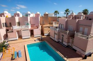 Maison jumelée à Calle jacinto benavente 62