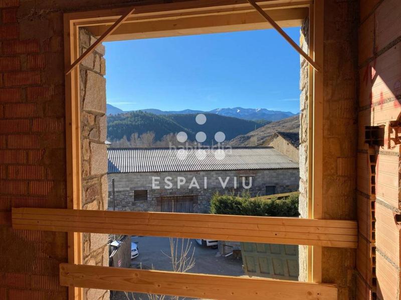 Foto 4e84cd51-7356-46a3-bb69-3cbcd415ac98. Casa con riscaldamento parcheggio in Isòvol