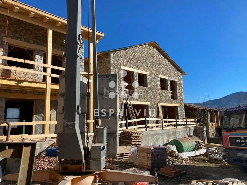 Foto 7e89b135-a7d9-45f3-a424-ae36dcaadc7b. Casa con riscaldamento parcheggio in Isòvol