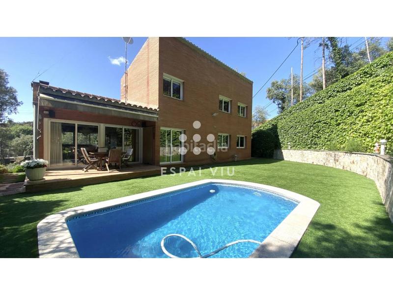 Foto 7f7690f1-ea6a-4267-ae43-43aeed8cde5c. Chalet  de una sola planta! en Matadepera