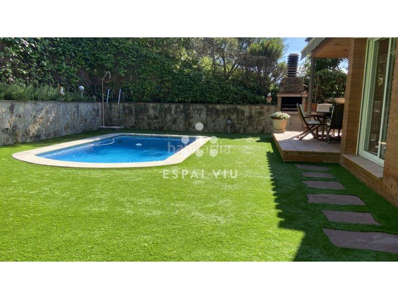Foto aba8405b-41ce-48c9-b417-dab160c0d109. Chalet  de una sola planta! en Matadepera