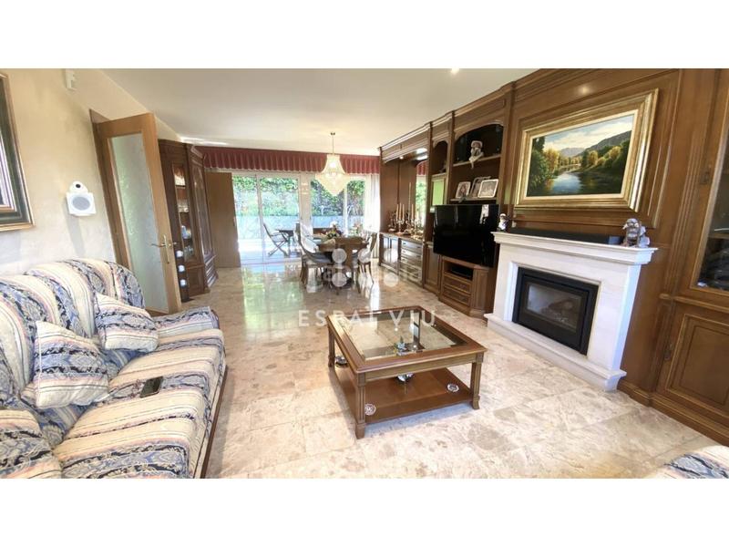 Foto fd4b8403-bb9c-4456-bd60-aacf44f4d05c. Chalet  de una sola planta! en Matadepera