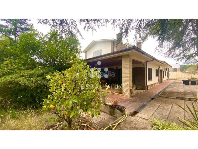 Foto 593c5b7f-95dd-4b83-a5cc-b86e29599734. Chalet excelente relacion preciocalidad en Matadepera