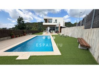 Casa a Matadepera. Visita muy recomendable. precio negociable!