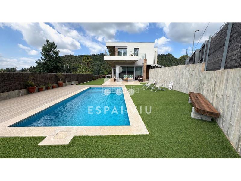 Foto 5dd22f3c-cf52-4629-b81a-ac1803a7a4df. Casa visita muy recomendable. precio negociable! en Matadepera