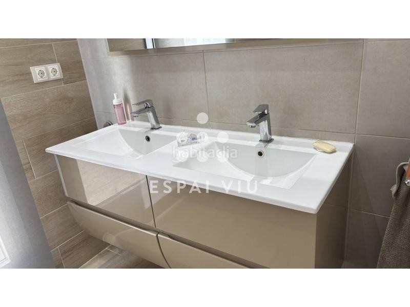 Foto c5f1a0f0-7ffd-4070-9ec3-ca93baf603ae. Casa visita muy recomendable. precio negociable! en Matadepera