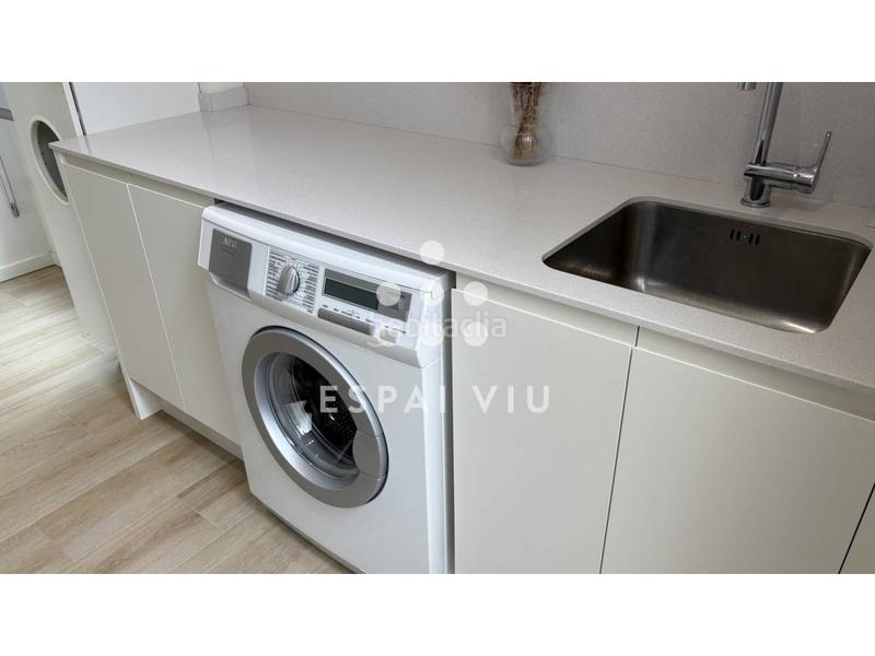 Foto ce5e7d72-e953-4daa-b0a4-fa052f38be56. Casa visita muy recomendable. precio negociable! en Matadepera