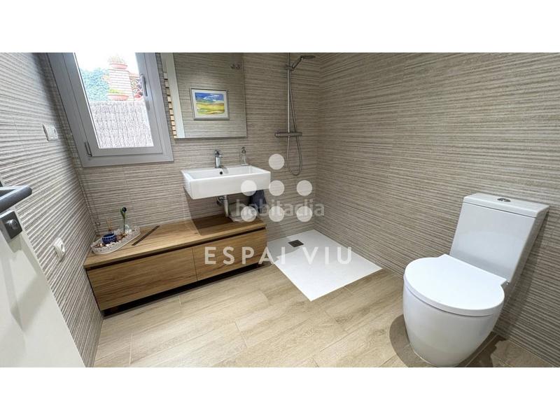 Foto fcedb74f-efb9-4a82-b621-2622db8b3577. Casa visita muy recomendable. precio negociable! en Matadepera