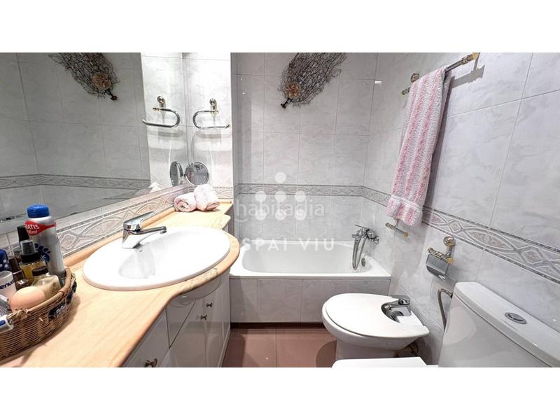 Foto 10b2ea9a-6e61-4c1c-a283-7ce37b98bece. Appartamento con riscaldamento parcheggio in Ajuntament-Maragall Ripollet