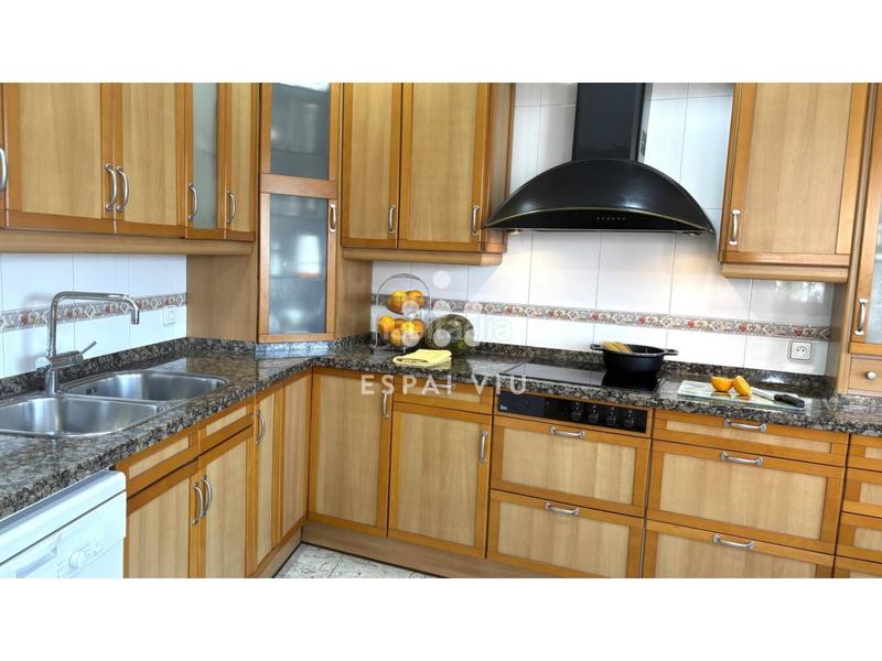 Foto 16b2e48c-b1a3-47bb-a731-2c6c8b5e1577. Appartamento con riscaldamento parcheggio in Ajuntament-Maragall Ripollet