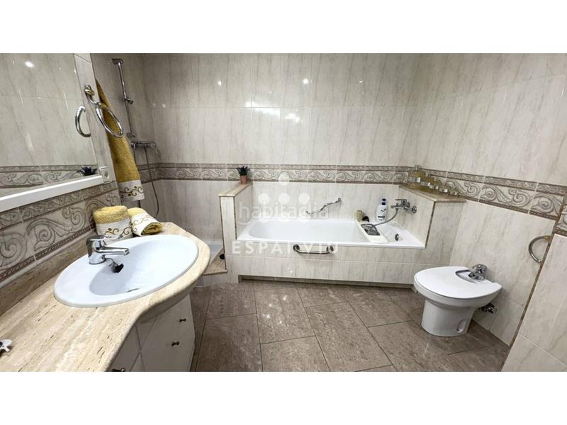 Foto 63d4e96d-d75a-4449-aaf9-6e98bf926051. Appartamento con riscaldamento parcheggio in Ajuntament-Maragall Ripollet