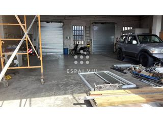 Fabrikhalle  Calle sant jaume. A 10 andando del centro del pueblo