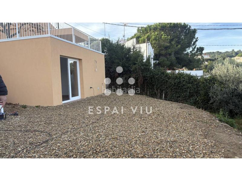 Foto 1fc2ca50-5892-4309-99cb-0dd0f48978e5. Casa amb calefacció a Les Martines Terrassa