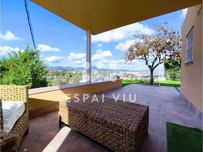 Foto 2c710fcc-8ce2-4b4b-b421-6749f7171acc. Casa amb calefacció a Les Martines Terrassa