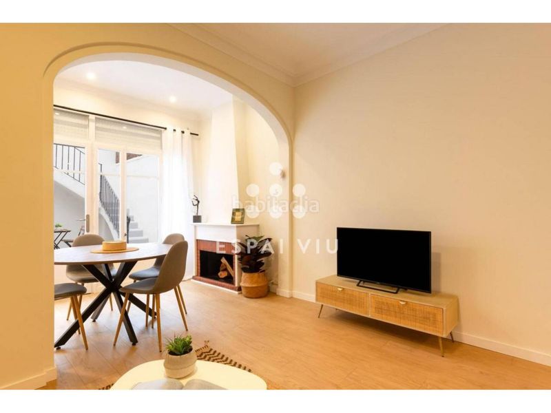 Foto c1b49d67-206f-4605-a936-780e7e1301bd. Casa amb calefacció aparcament a Barri del Centre Terrassa