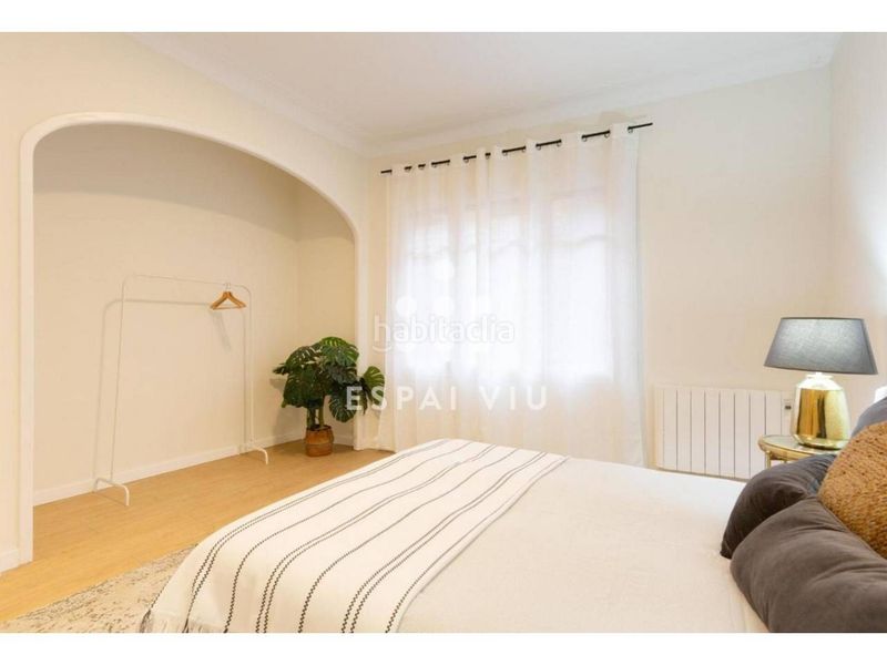 Foto f9cf87a2-ae6f-463d-87c6-9b0f32a57ddd. Casa amb calefacció aparcament a Barri del Centre Terrassa