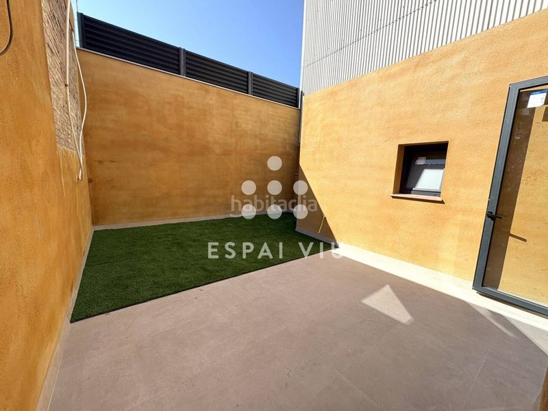 Foto 4cc98dd0-1085-4a66-8fd0-53ccc52fb4f0. Casa encantadora casa. ideal singles. en Els Merinals Sabadell