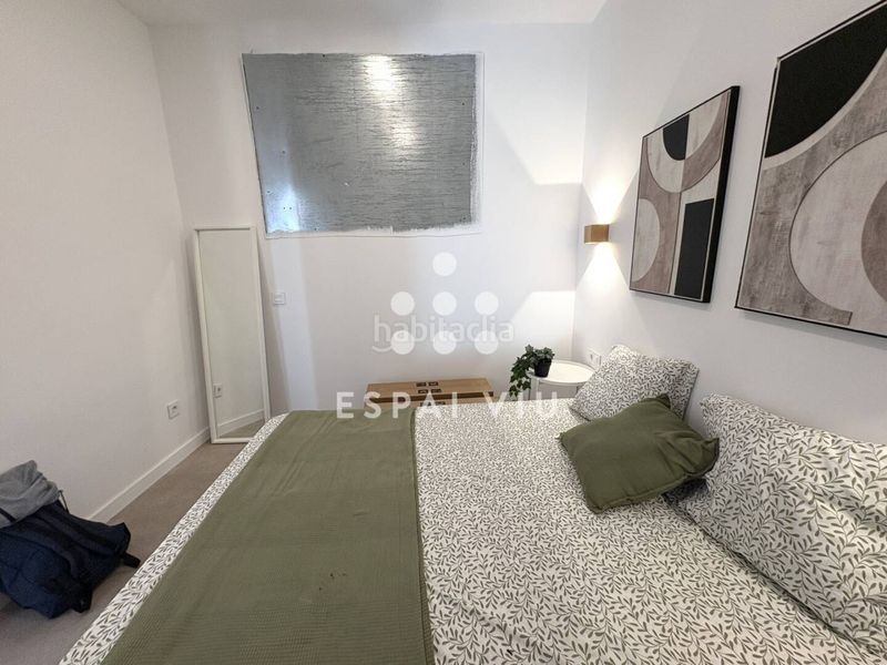 Foto f60d9c9c-223a-4c37-80b8-ceb30f61edb9. Casa encantadora casa. ideal singles. en Els Merinals Sabadell
