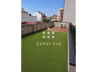 Casa  Calle fernando poo. Encantadora casa adosada esquinera con enorme terraza