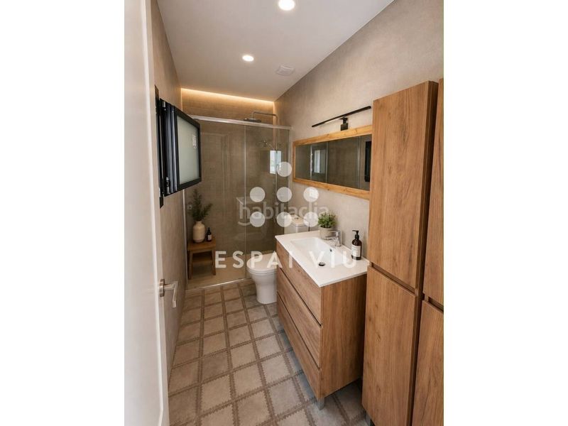 Foto 76a8ccb2-5856-4e59-bc21-ee04d49863ea. Casa amb calefacció a Els Merinals Sabadell
