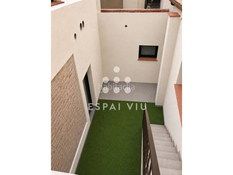 Foto cd74edb2-eb9d-45e1-a09c-db3d0b350b98. Casa amb calefacció a Els Merinals Sabadell