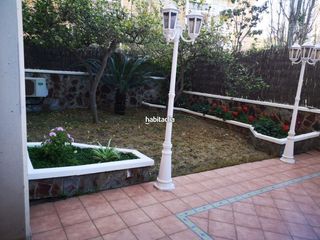 Planta baja  Tarragona. Planta baja con jardín y terraza