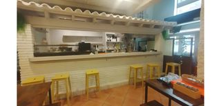 Locale commerciale in El Molí-El Rieral. Bar cafetería y tapas en venta en el molí - el rieral