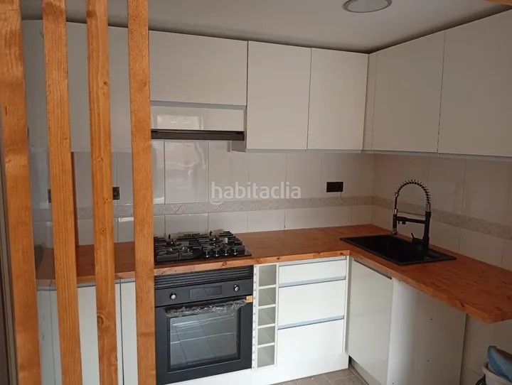 Foto 5ed9e648-83ba-4622-bd27-b094b3b742ea. Dúplex amb piscina a Calella