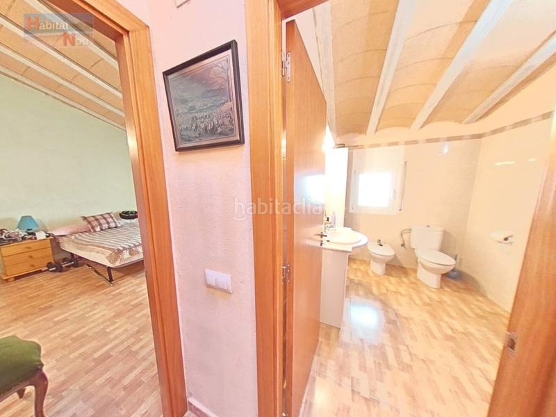 Foto dcd2c560-cbbc-4d60-a87a-e38528265208. Maison avec parking dans Rodonyà