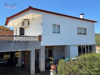 Xalet  N/a. 2 viviendas en 1! casa con dos plantas independientes, piscina y