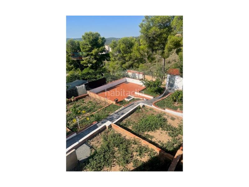 Foto f86c1b8d-1685-4ce8-911c-5b6de0499e8f. Chalet casa con 5 habitaciones en Bisbal del Penedès (La)