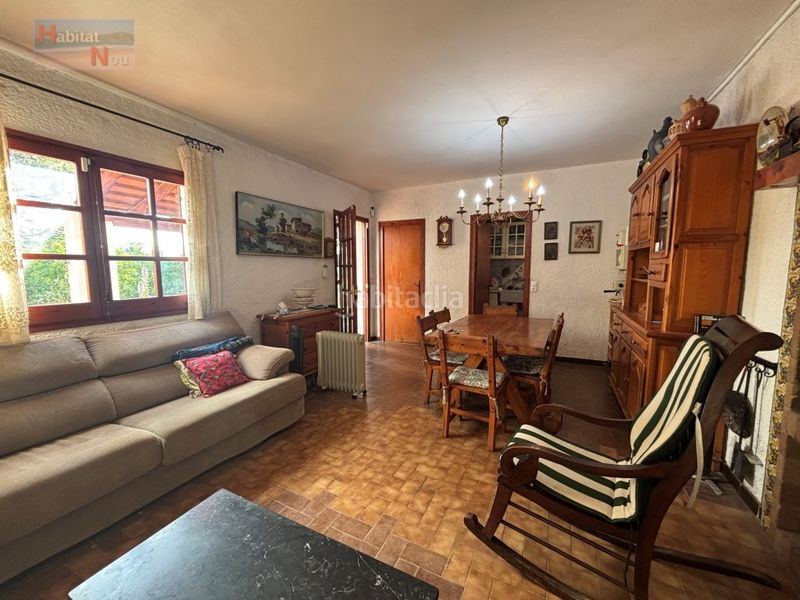 Foto df5e3afe-1fc6-450d-9701-645bed4ed1fe. Chalet con parcheggio in Bisbal del Penedès (La)