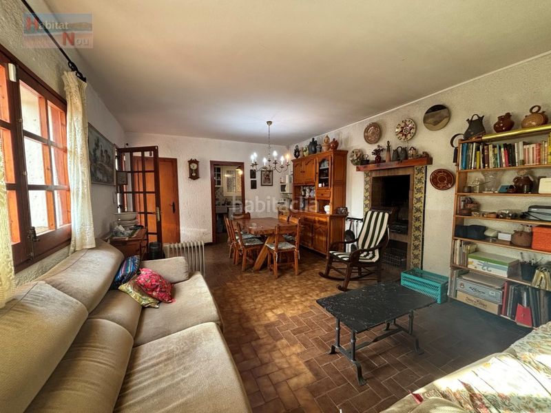 Foto e97b7d47-bf23-4b56-80d0-45a2c210e378. Chalet con parcheggio in Bisbal del Penedès (La)