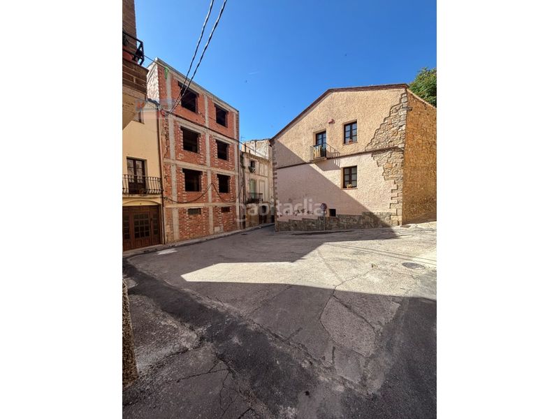 Foto 2cfe0e0a-f8fa-4d33-84de-800d24d95e35. Casa amb aparcament a Sarral