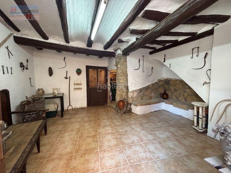 Foto feb730f5-3fd4-4cb2-9913-6ef14e18e02a. Casa amb aparcament a Sarral