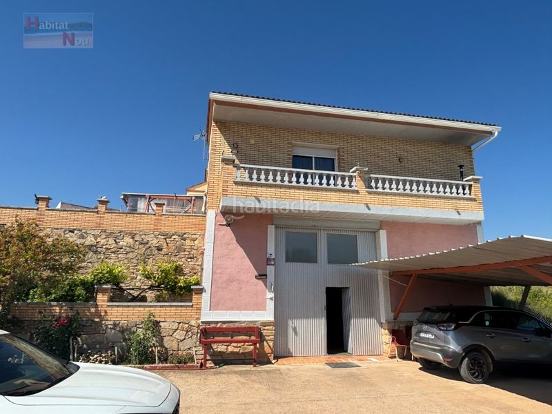 Foto 8a15a228-f833-4a1e-b485-ac8737523d3f. Masia amb aparcament a Sarral