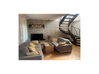 Chalet  Calle claudio coello. Casa con 4 habitaciones y gran jardin