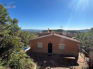 220.000 € — Casa Calle Montsia